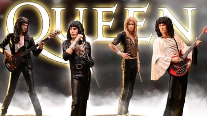 QUEEN: 'Queen II'-Era 'Rock Iconz' Statues Coming From KnuckleBonz